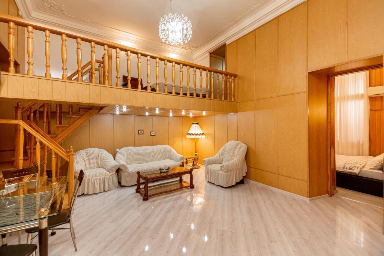 Rustaveli Downtown Aparthotel Tbilisi ภายนอก รูปภาพ