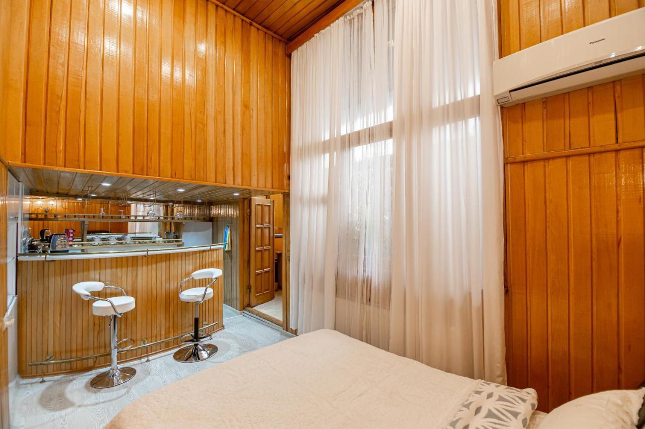 Rustaveli Downtown Aparthotel Tbilisi ภายนอก รูปภาพ